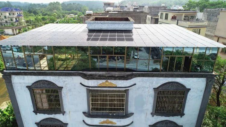 還在裝傳統(tǒng)陽(yáng)光房？太傻了！如今大家都裝這個(gè)，美觀、環(huán)保還能賺錢！