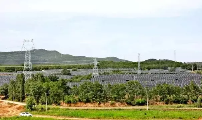 中國十三省最大光伏電站在這里！欽州康熙嶺的光伏電站能排上號了嗎？